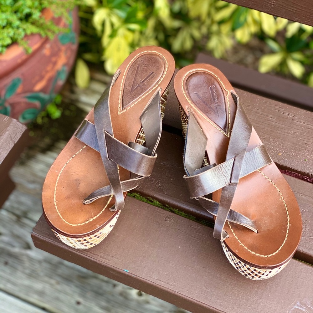 Vince Camuto 8.5B Women’s Wicker Wedge Sandals